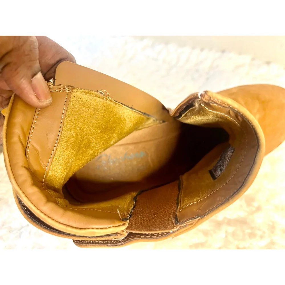 Skechers Suede Parallel Wedge Ankle Boots in Taupe Women Size 10M